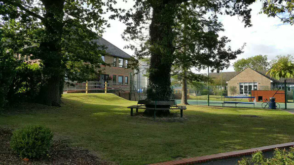 英国伯吉斯山女子学校